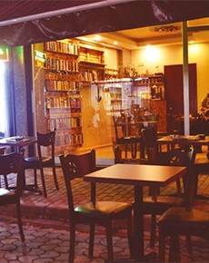 Tekne Sahaf Cafe