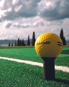 GOLF OYNAMAYA GELEN VAR MI?