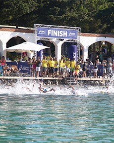 ASİCS ÇEŞME YARIMARATONU