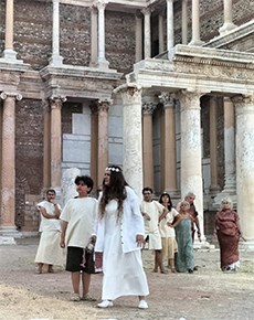 DIONYSOS TİYATRO ŞENLİĞİ