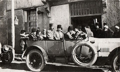 İZMİR KADINLAR KONGRESİ 102 YAŞINDA