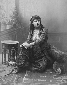 İLK MÜSLÜMAN KADIN FOTOĞRAFÇILAR