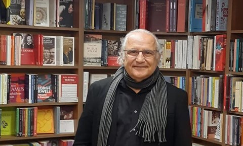 KALEM: PROF. DR. MUSTAFA BAK